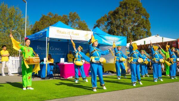 Falun Dafa drum troupe at the Perth Royal Show in Perth, Australia on Sep. 27, 2021. The city's biggest community event saw 350,000 attendees over the span of a week. (Falun Dafa Association)