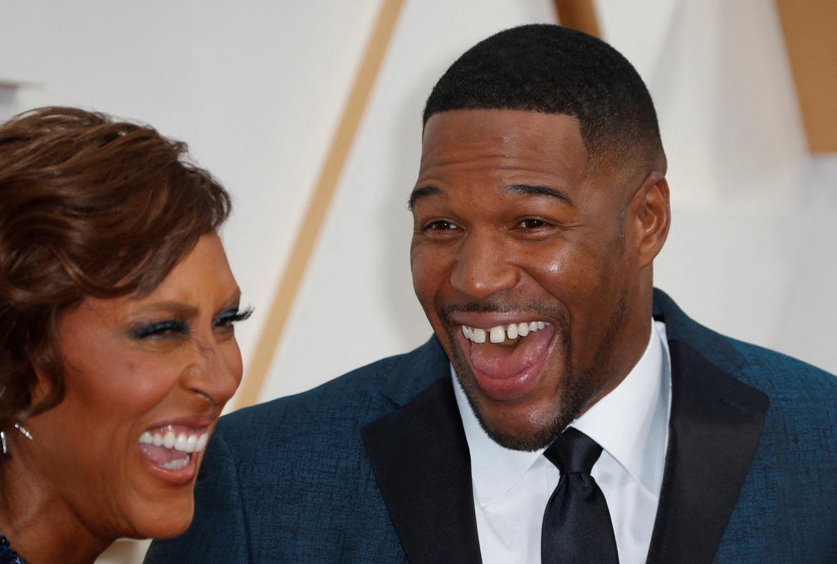 TV Host Michael Strahan and Alan Shepard’s Daughter Set for Blue Origin Launch