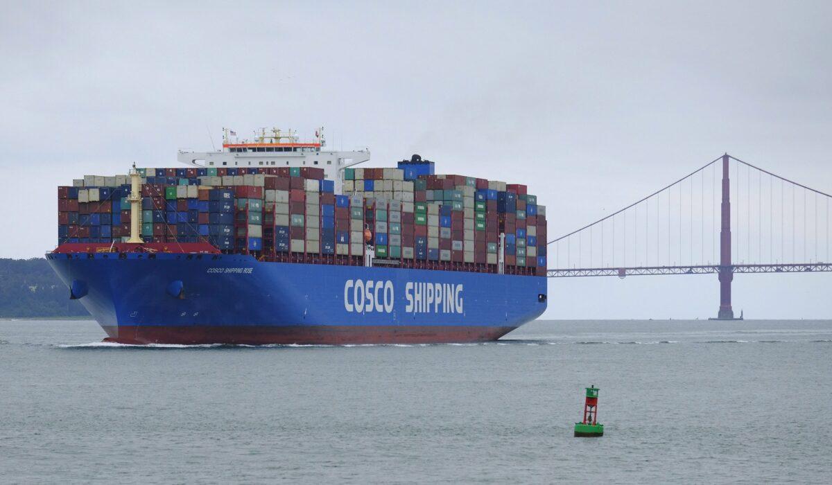 A Cosco Shipping container ship passes the Golden Gate Bridge bound for the Port of Oakland, in San Franciso, Calif., on May 14, 2019. (Eric Risberg/AP Photo)