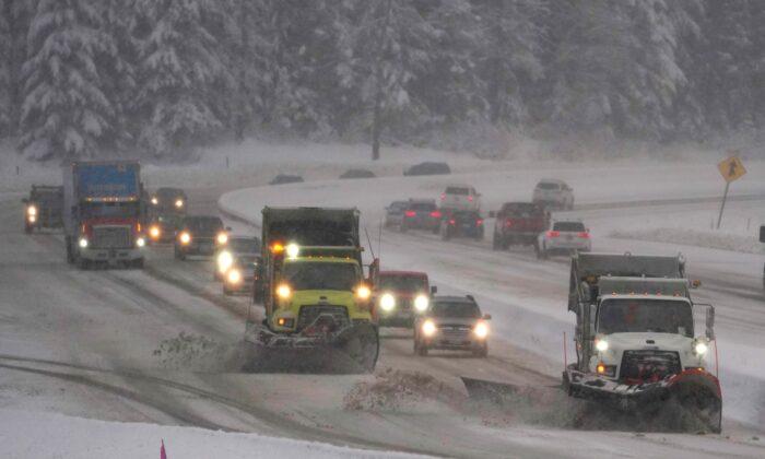 As Storms Start, US States Struggle to Hire Snowplow Drivers