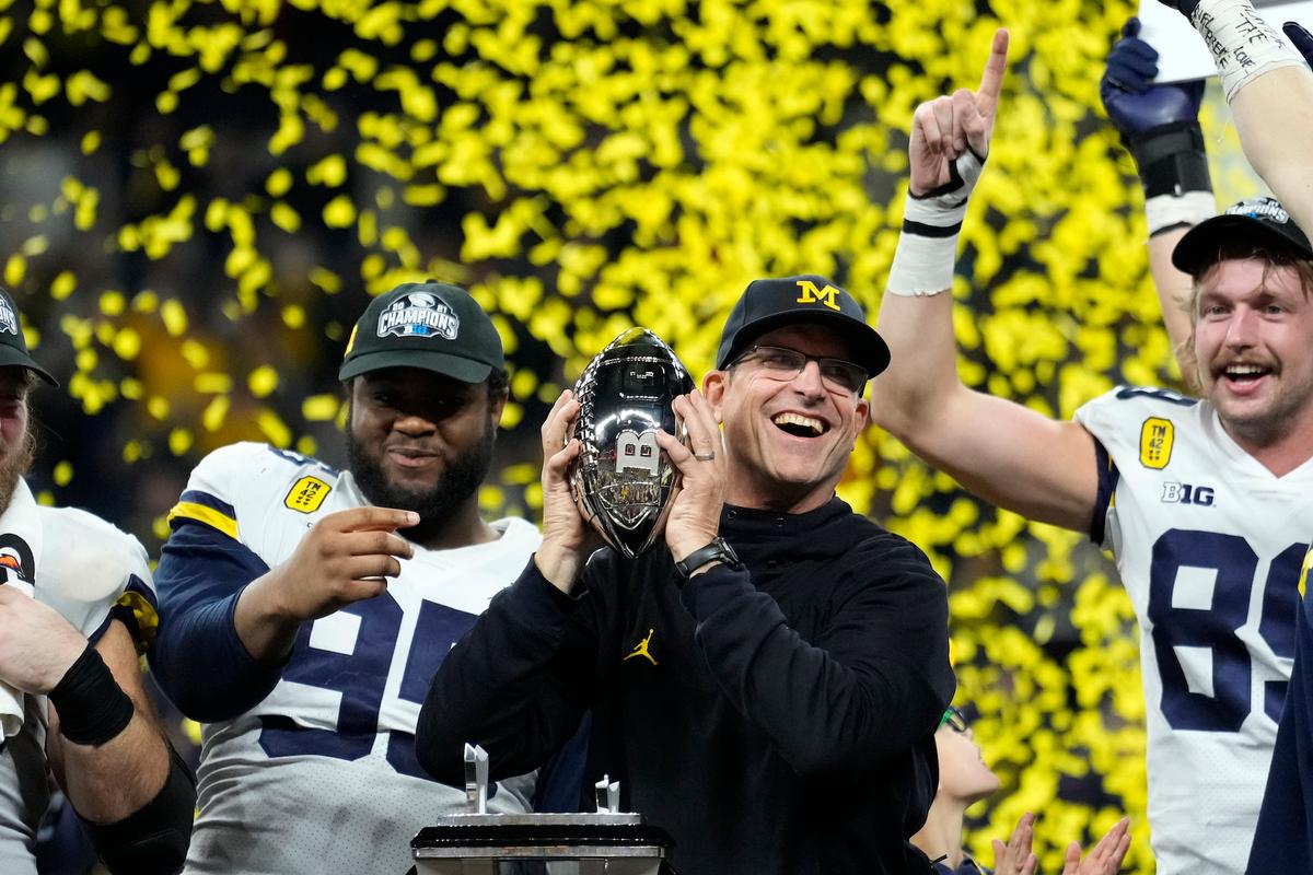 Michigan’s Jim Harbaugh Is AP Coach of the Year, Fickell 2nd