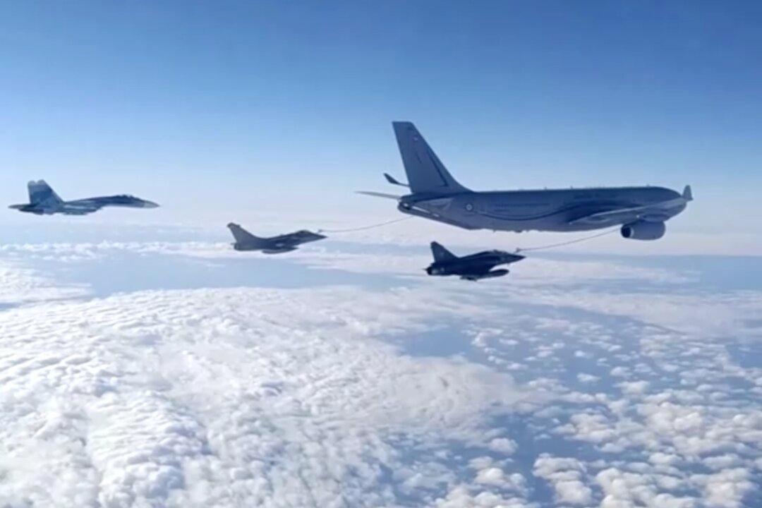 Russian Jets Intercept French, US Warplanes Over Black Sea
