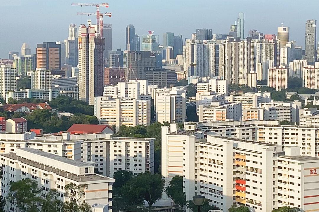 MAS Warns Singapore Homebuyers of Expected Interest Rate Hike