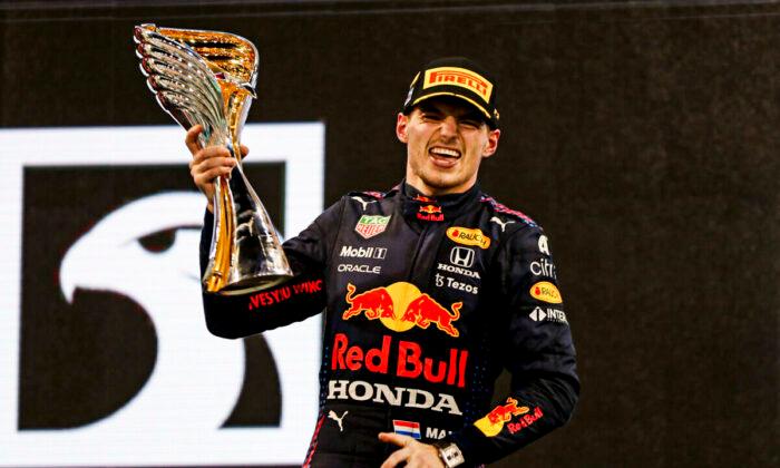 Verstappen Wins 1st F1 Title With Last Lap Pass of Hamilton