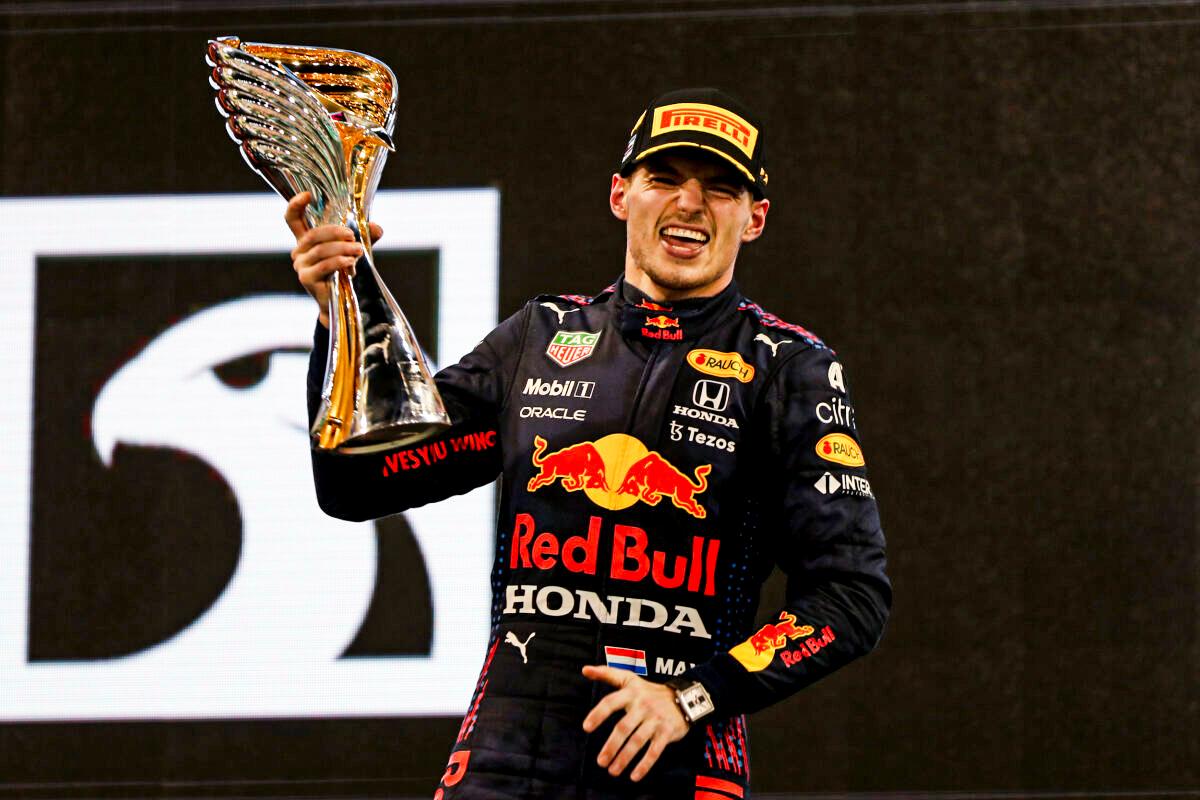 Verstappen Wins 1st F1 Title With Last Lap Pass of Hamilton