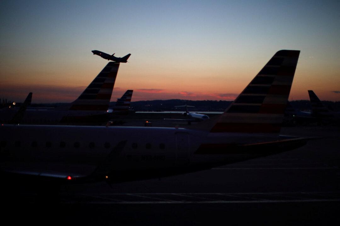 US Airlines Warn 5G Wireless Could Cause Havoc With Flights