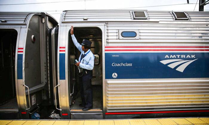Amtrak Suspends COVID-19 Vaccine Mandate for Employees: Chief Executive