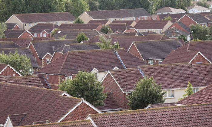 £3,000 Fall in Average UK House Price in October
