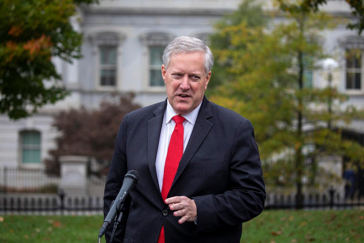 Then-White House chief of staff Mark Meadows talks to reporters at the White House in Washington on Oct. 21, 2020. (Tasos Katopodis/Getty Images)