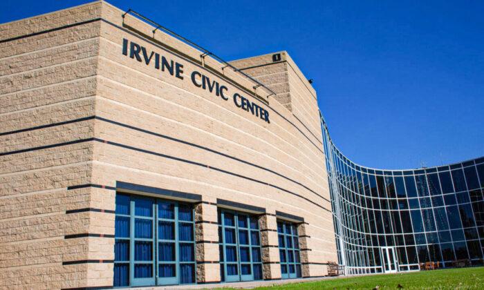 Irvine Officials to Consider District Elections, Adding 2 Councilors