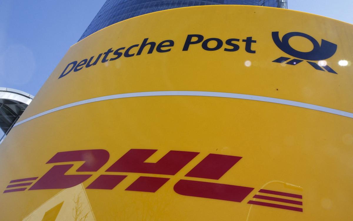 DHL Orders 100 Self-Driving US Trucks From TuSimple and Navistar
