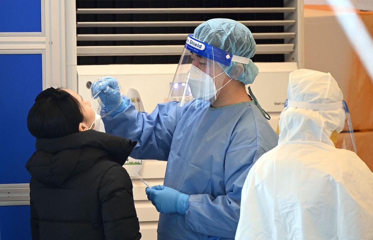 South Korea Tightens COVID-19 Measures as Surge in Infections Overwhelms Hospitals