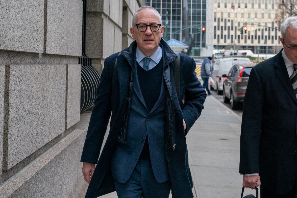 Kevin Maxwell the brother of Ghislaine Maxwell arrives at the Thurgood Marshall United States Courthouse on Dec. 16, 2021 in New York City. (David Dee Delgado/Getty Images)