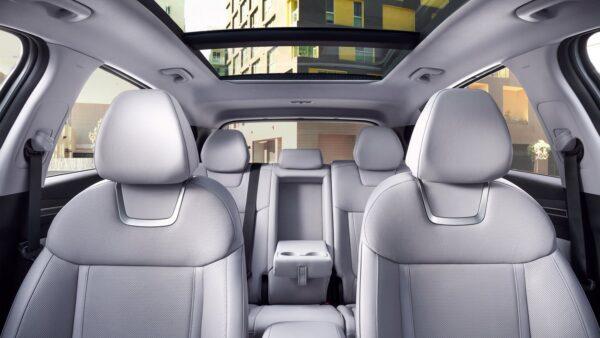 Panoramic sunroof. (Courtesy of Hyundai)
