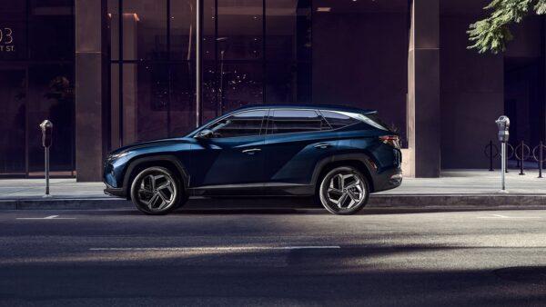 The profile view. (Courtesy of Hyundai)