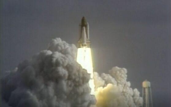 NASA is to get almost $900 million to improve the environmental sustainability of space travel. Photo is of the launch of space shuttle Discovery with the Hubble telescope on board. (NASA/Screenshot via The Epoch Times)