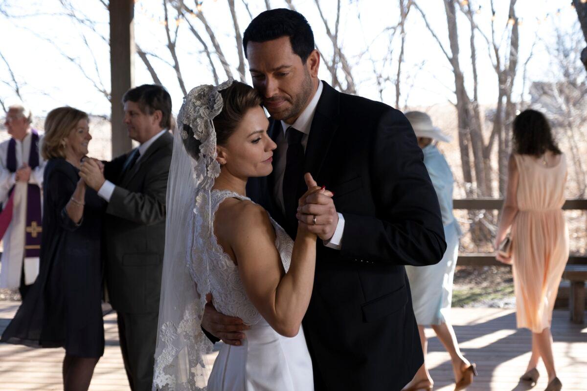 Brenda (Anna Paquin) and Kurt (Zachary Levi) get married, in "American Underdog." (Lionsgate)
