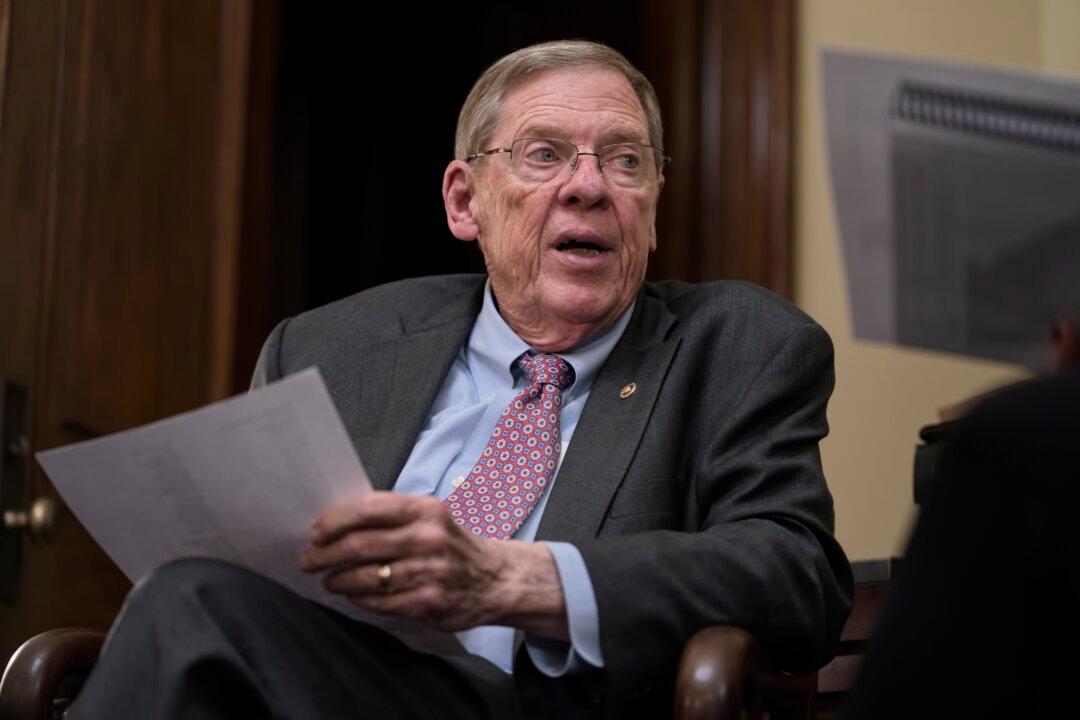 Former Senator Johnny Isakson Dies at 76