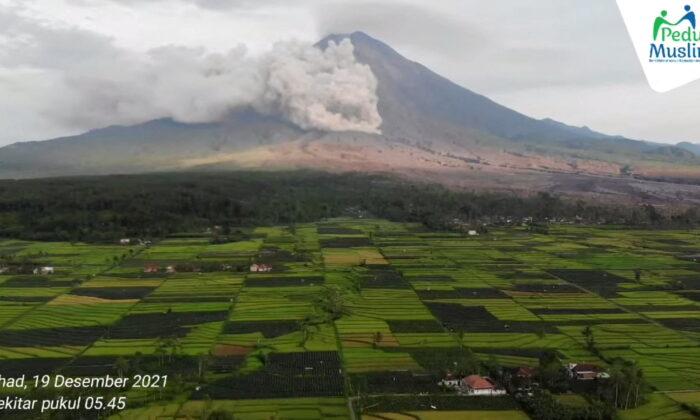 Indonesia’s Semeru Volcano Erupts, People Warned to Stay Away
