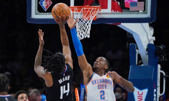 Gilgeous-Alexander Hits 3 at Buzzer, Thunder Beat Clippers