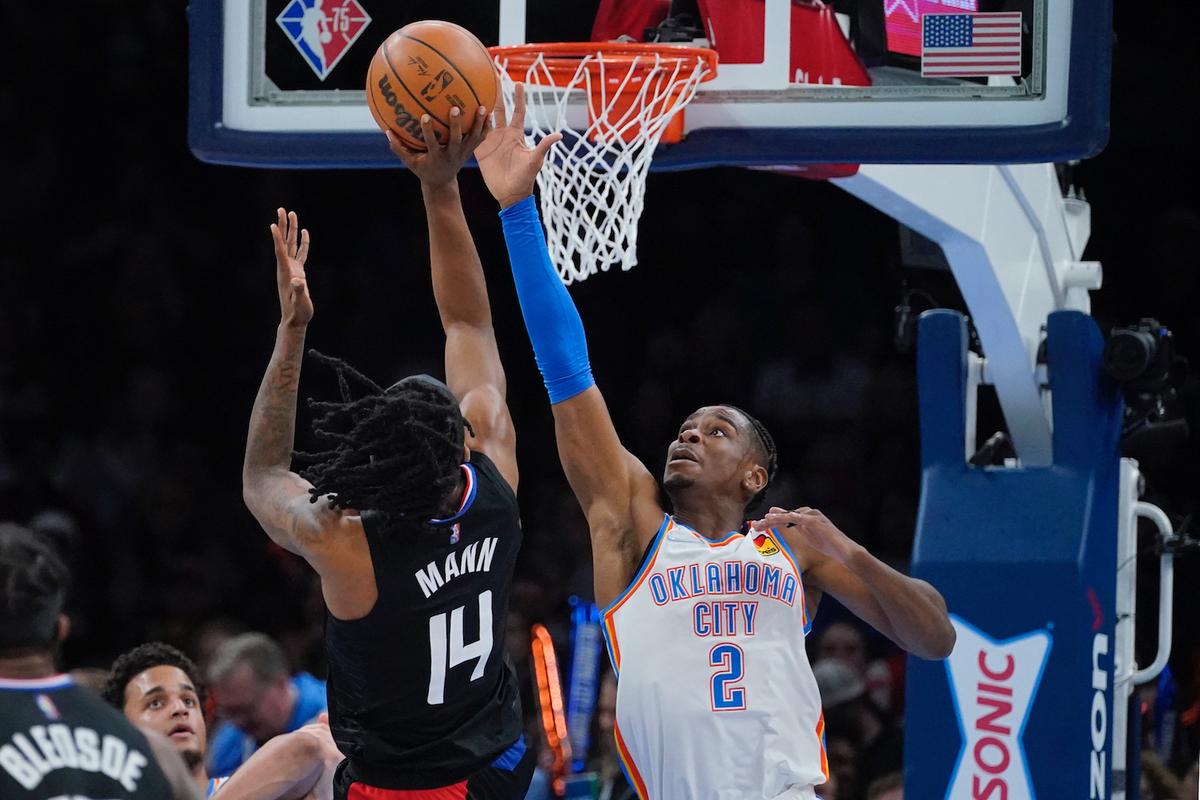 Gilgeous-Alexander Hits 3 at Buzzer, Thunder Beat Clippers