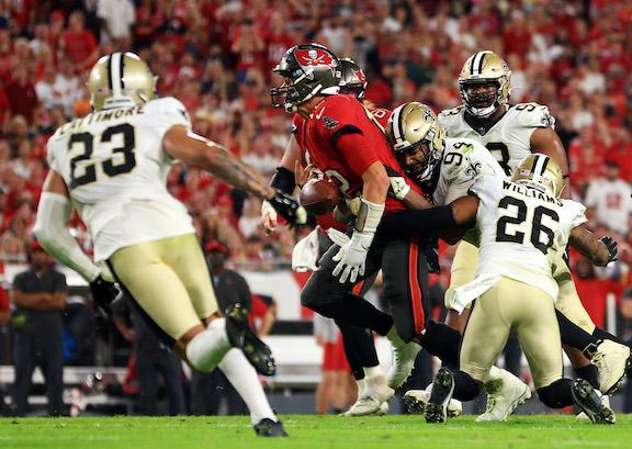 Saints Shut Out Brady and Depleted Bucs in Defensive Battle 9–0