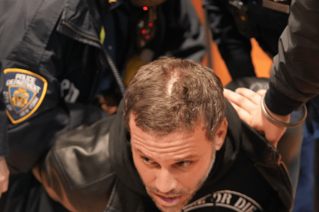 ‘We’re Not Going to Socialism’: Army Veteran Arrested for 3rd Time While Protesting NYC Mandate