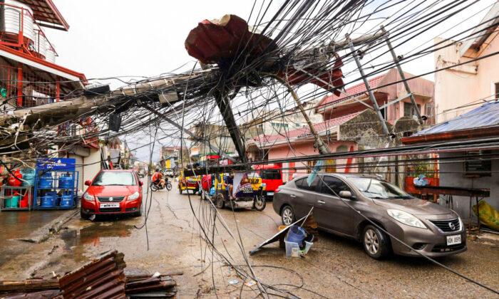 375 Dead, 56 Missing After Typhoon Slams Philippines