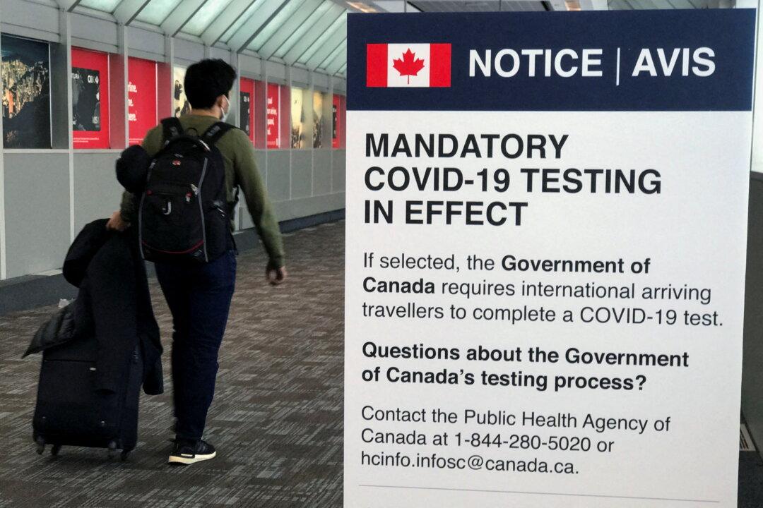 Canada Foreign Minister Tests Positive for COVID-19, Quebec Shuts Bars, Gyms