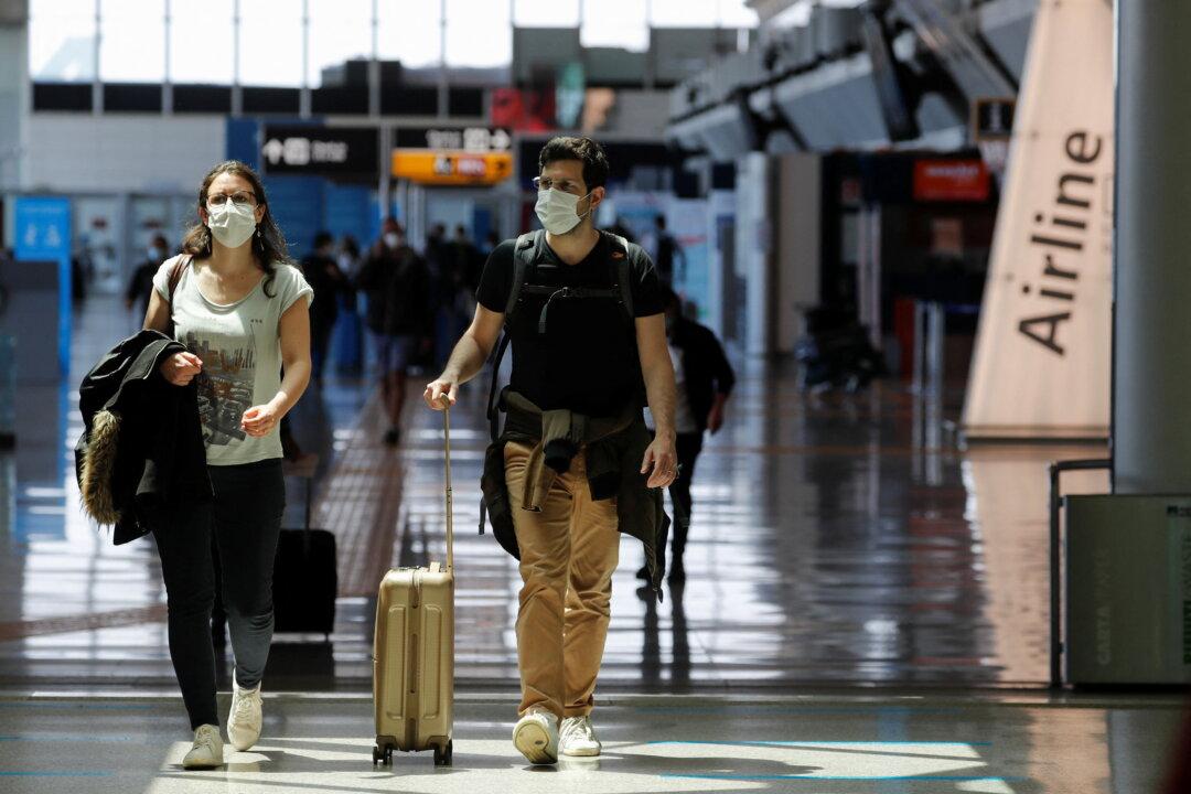 EU Sets Binding 9-Month Validity of Vaccinations for COVID-19 Travel Pass