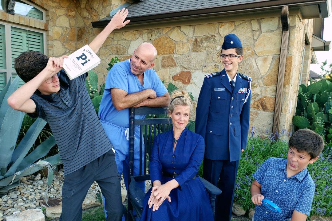 Homeschool Humor: A Conversation With Jennifer Cabrera of the Hifalutin Homeschooler