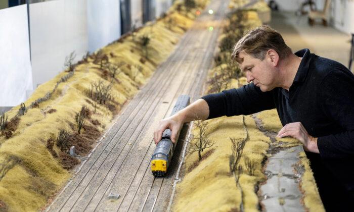 Train-Obsessed Man Spent 8 Years and $330,000 to Build UK’s Biggest Model Railway Set