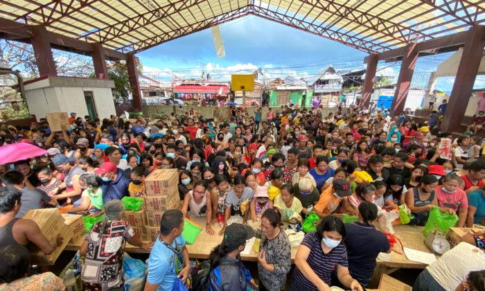 Philippine Typhoon Survivors Say Food Is Running Out