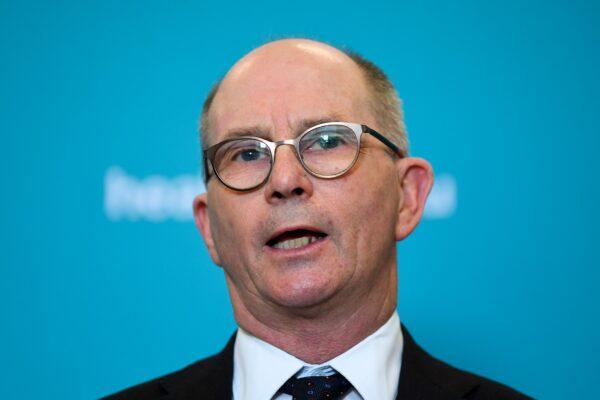 Australian Chief Medical Officer Paul Kelly addresses the media during a press conference in Canberra, Australia, on Dec. 17, 2021. (AAP Image/Lukas Coch)