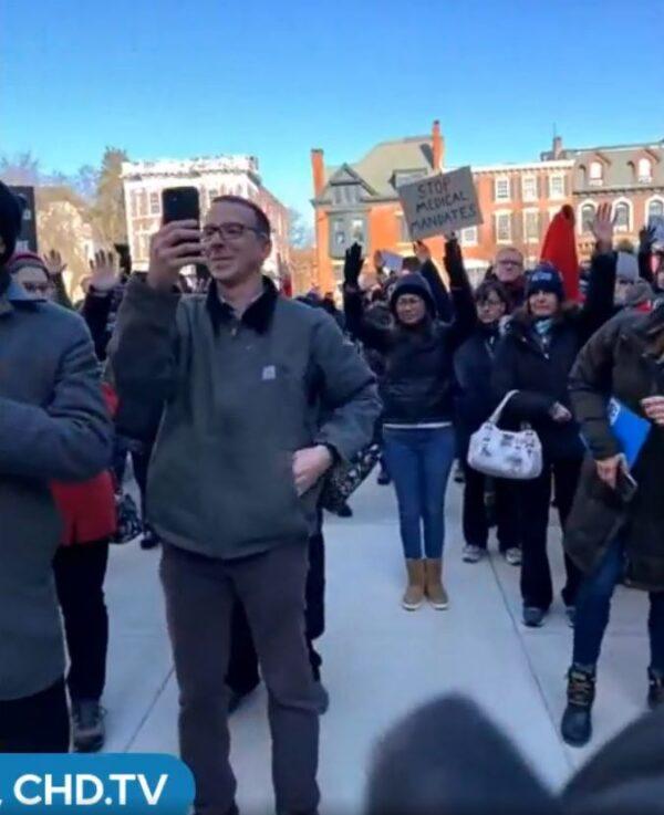 People rallying in front of the New Jersey Statehouse in Trenton, N.J., on Dec. 20, 2021. (Courtesy of Children's Health Defense/CDH.TV/Screenshot via The Epoch Times)
