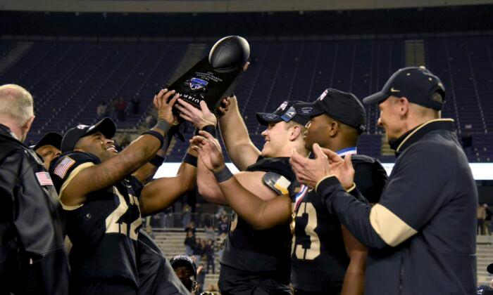 Army’s Walk-off Field Goal Upsets Missouri in Armed Forces Bowl 24–22