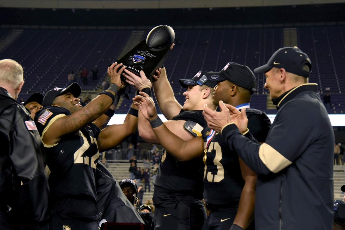Army’s Walk-off Field Goal Upsets Missouri in Armed Forces Bowl 24–22
