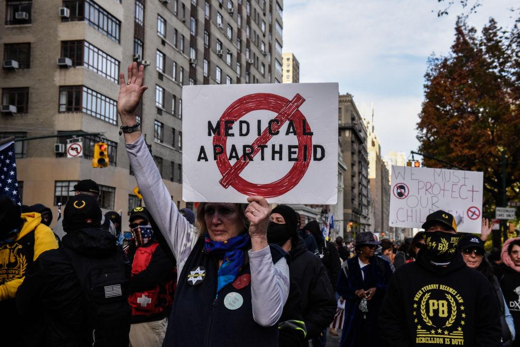 Protesters rally against vaccine mandates in New York City on Nov. 20, 2021. (Stephanie Keith/Getty Images)