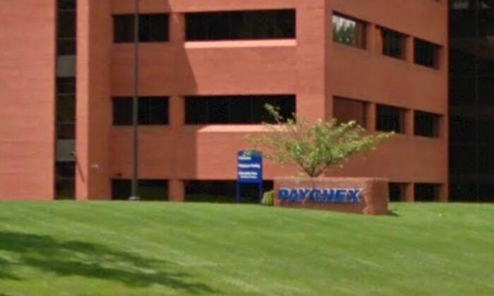 Paychex Tops Q2 Consensus; Raises FY22 Outlook