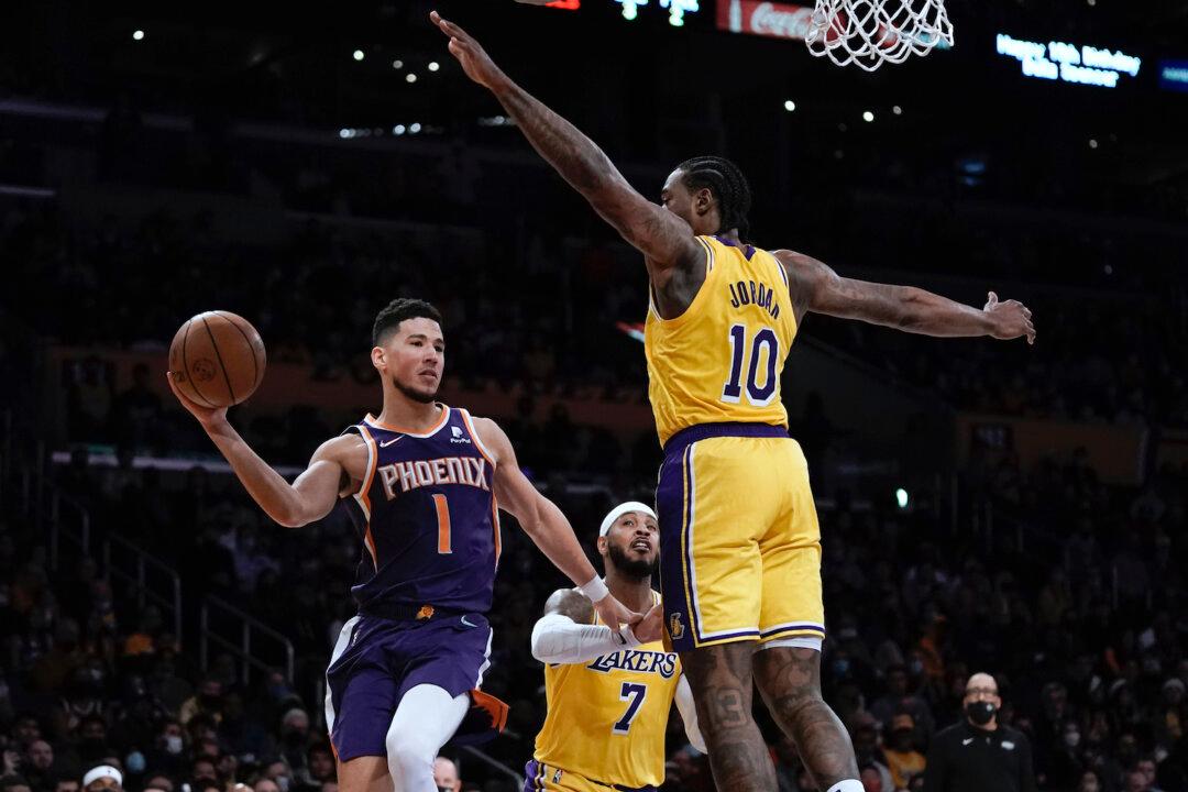 Booker, Ayton Push Suns Past Lakers 108–90