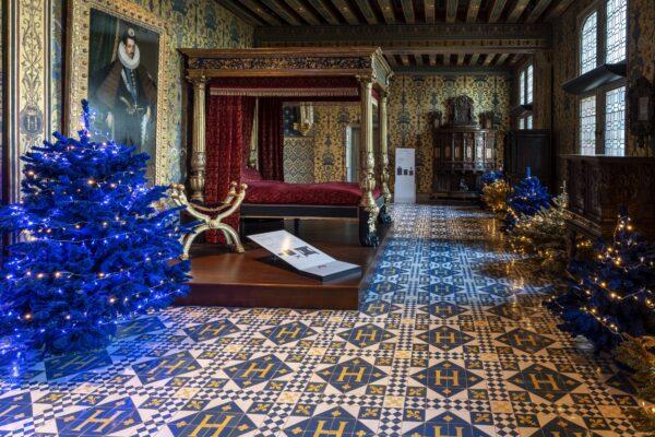 Christmas decorations at the Château de Blois. (N. Wietrich)