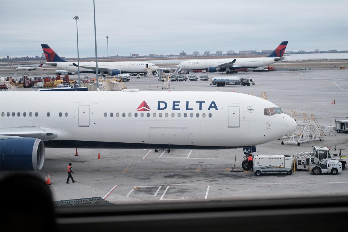 Delta airplanes sit on the tarmac at John F. Kennedy Airport (JFK) in New York City, on Jan. 31, 2020. (Spencer Platt/Getty Images)