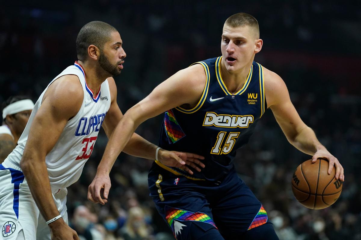 Jokic Has 26 Points, 22 Rebounds, Leads Denver Past Clippers