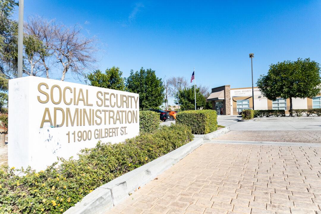 California to Grant Up to $1,200 a Month to 2000 Residents