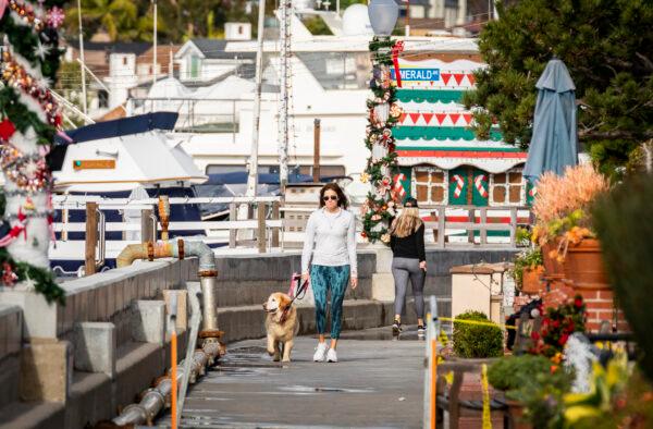 The Newport Beach neighborhood of Balboa Island on Dec. 29, 2021. (John Fredricks/The Epoch Times)
