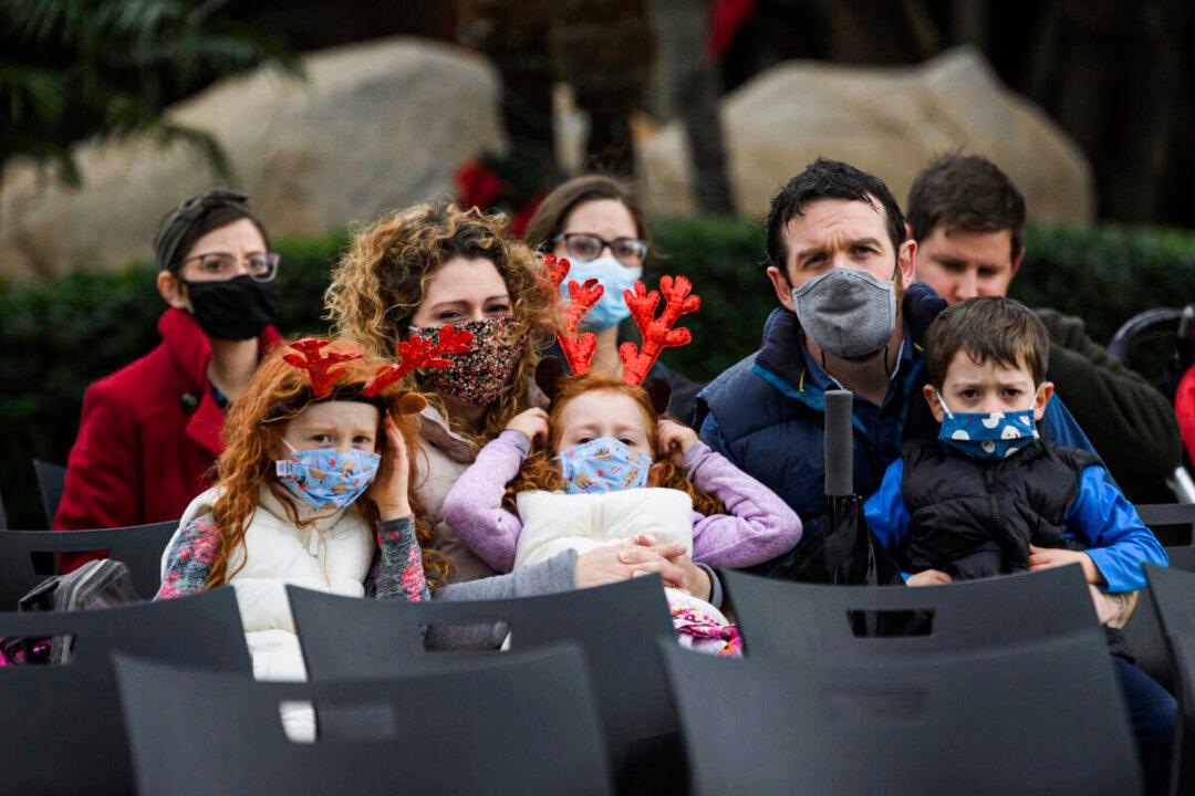 While California Issues New Mask Mandate, Colorado Says No More