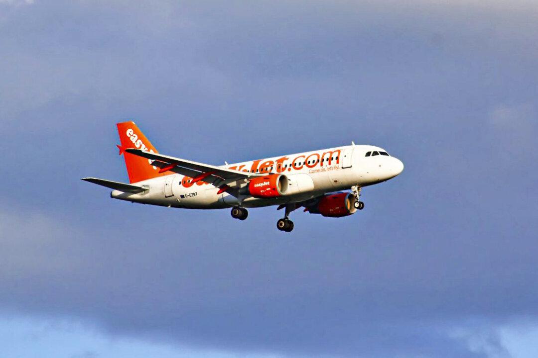 Flights in and out of UK Declined by Over 70 Percent in 2021 Amid COVID-19 Pandemic