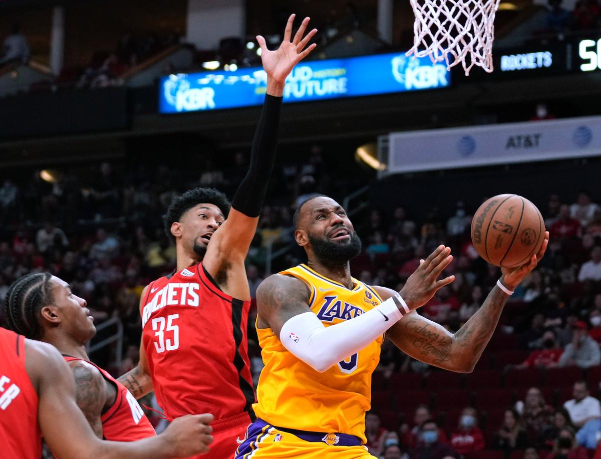 James, Westbrook Lead Lakers 132–123 Over Houston Rockets