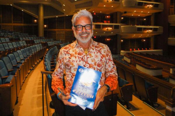 Antonio Divine at Shen Yun Performing Arts at Fort Lauderdale's Au-Rene Theatre, on Dec. 29, 2021. (Teng Dongyu/The Epoch Times)