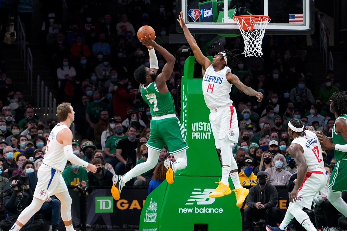 Los Angeles Clippers Hold Off Boston Celtics